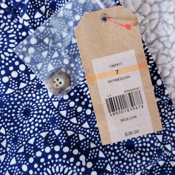 Red Camel Printed Shorts - Picture 3 of 6